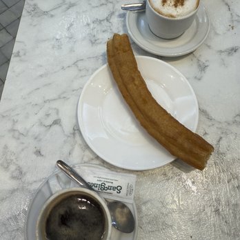 Chocolatería San Ginés - Chocolatiers & Shops Near Me - Madrid, M