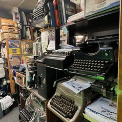 Rees Electronics/ Star Typewriters