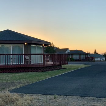 Sunview Motel & Resort - Hotels Near Me - Crooked River Ranch, Oregon Sunview Motel & Resort - Hotels Near Me - Crooked River Ranch, Oregon