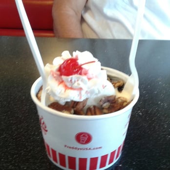 Freddy's - Turtle Sundae! - Burgers Near Me - Tucson, Arizona Freddy's - Turtle Sundae! - Burgers Near Me - Tucson, Arizona