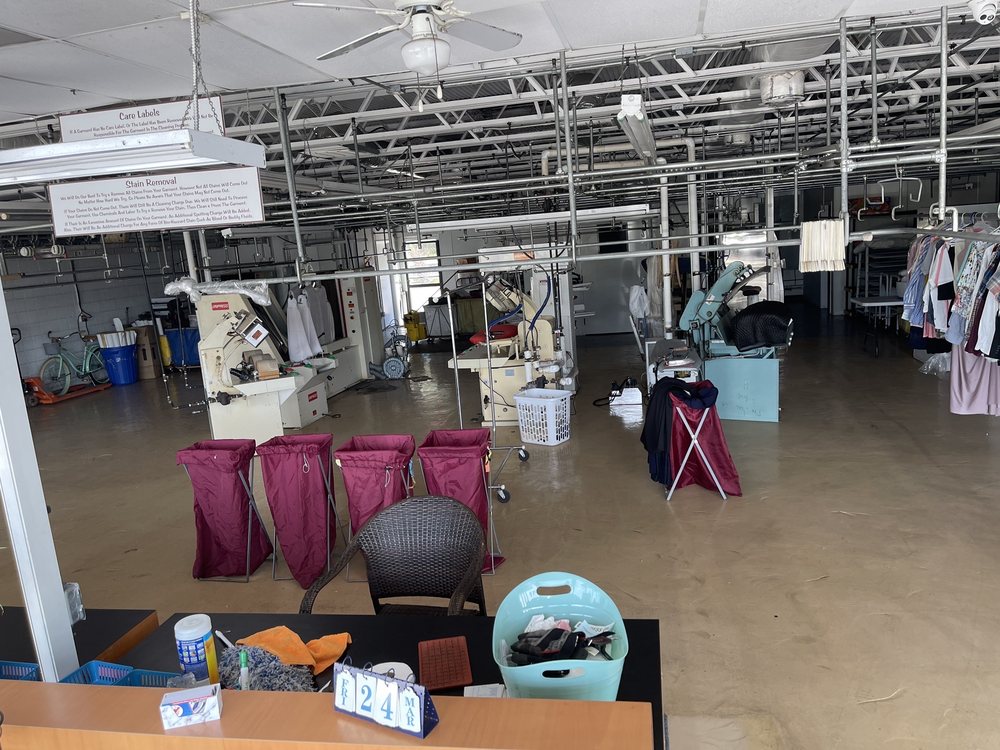 US ONE PRICE CLEANERS Updated August 2024 14 Photos 4201 20th St