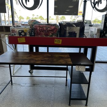 Hotbins - $50 desk - Discount Store Near Me - Lake Worth, Florida