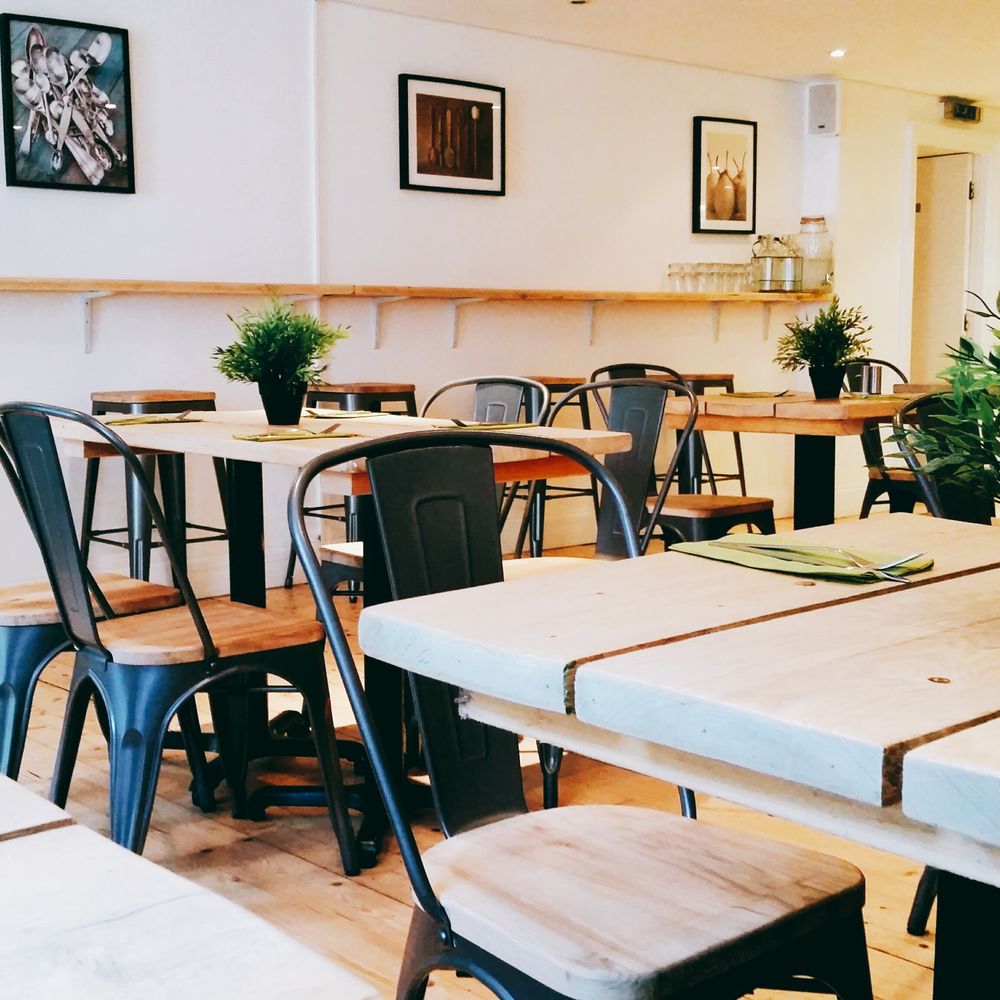 KCal Kitchen - Inside - Juice Bars & Smoothies Near Me - Glasgow, GLG