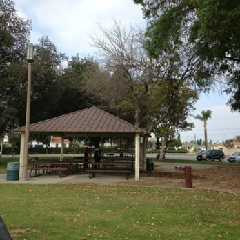 Palm View Park - Covered picnic table area - Parks Near Me - West Covina, California Palm View Park - Covered picnic table area - Parks Near Me - West Covina, California