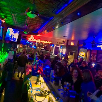West 55th Street - Cozy - Sports Bars Near Me - Chicago, Illinois West 55th Street - Cozy - Sports Bars Near Me - Chicago, Illinois