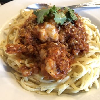 Lemongrass Bistro - Garlic noodles with shrimp - Thai Near Me - Martinez, California Lemongrass Bistro - Garlic noodles with shrimp - Thai Near Me - Martinez, California