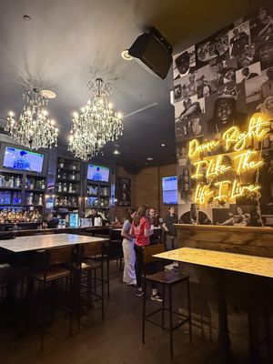 The Ainsworth Midtown by null