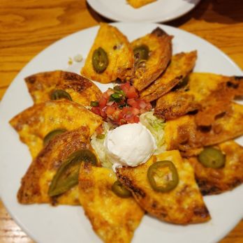 Chili's - Nachos - Bars Near Me - Fairless Hills, Pennsylvania