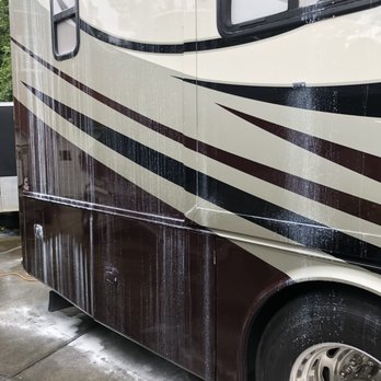 All Clean RV Detail - Most of the RV looks just like this section. All equipment on the roof is coated in this mess!!! - RV Repair Near Me All Clean RV Detail - Most of the RV looks just like this section. All equipment on the roof is coated in this mess!!! - RV Repair Near Me