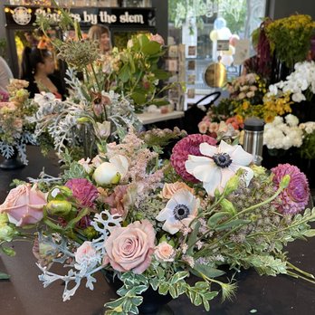 Nigella SF - Florists Near Me - San Francisco, California Nigella SF - Florists Near Me - San Francisco, California