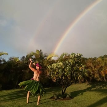 A Maui Wedding Day - My officiant and dear friend. - Wedding Planning Near Me