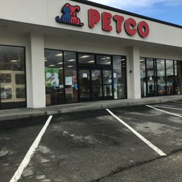 Exterior outside entrance of Petco - Castro Valley, California Exterior outside entrance of Petco - Castro Valley, California