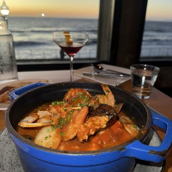Moonraker Restaurant - Dungeness Crab Cioppino - New American Near Me - Pacifica, California Moonraker Restaurant - Dungeness Crab Cioppino - New American Near Me - Pacifica, California