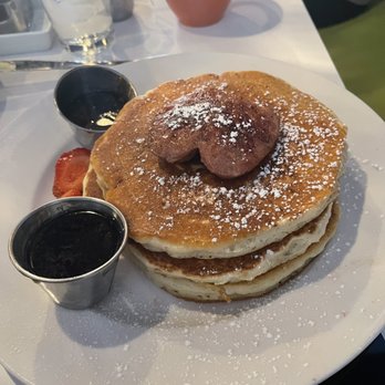 Eat. - Golden pancakes with sausage - New American Near Me - Las Vegas, Nevada Eat. - Golden pancakes with sausage - New American Near Me - Las Vegas, Nevada