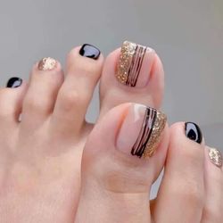 Paris Nails & Spa - Black gold