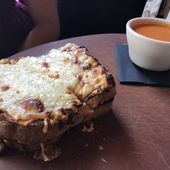 Catch 22 Gastropub - Grilled Cheese & Tomato Soup - New American Near Me - Athens, Georgia Catch 22 Gastropub - Grilled Cheese & Tomato Soup - New American Near Me - Athens, Georgia