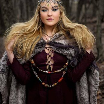 Isolda Couture - Viking Queen theatrical-grade headpiece & costume design by Isolda Couture, 2017. Photo by Ali Alshehri; full credits on our Facebook page. - Women's Clothing Near Me Isolda Couture - Viking Queen theatrical-grade headpiece & costume design by Isolda Couture, 2017. Photo by Ali Alshehri; full credits on our Facebook page. - Women's Clothing Near Me
