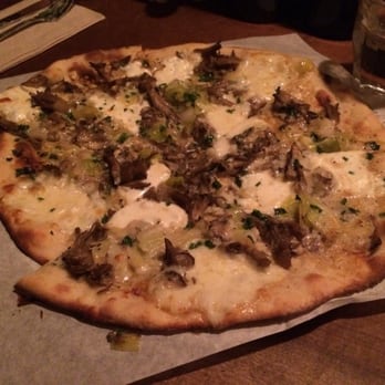 Pizzetta 211 - Hen of the Woods Mushroom Pizza - Pizza Near Me - San Francisco, California Pizzetta 211 - Hen of the Woods Mushroom Pizza - Pizza Near Me - San Francisco, California