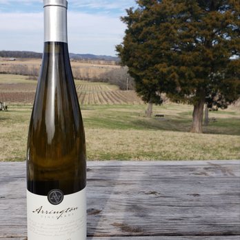 Arrington Vineyards - Wine Tasting Room Near Me - Arrington, Tennessee