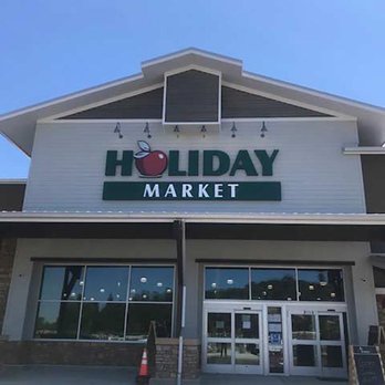 Holiday Market - the front of the store - Grocery Near Me - Auburn, California Holiday Market - the front of the store - Grocery Near Me - Auburn, California
