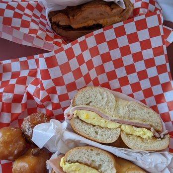 Delicious Donuts and Bagels - Donuts Near Me - Newark, California Delicious Donuts and Bagels - Donuts Near Me - Newark, California