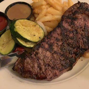 Bistro Casanova - New York Steak - Mediterranean Near Me - Kahului, Hawaii
