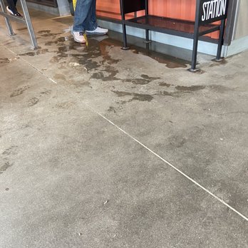 Blaze Pizza - Small lake and customers' footsteps - Salad Near Me - Holly Springs, North Carolina