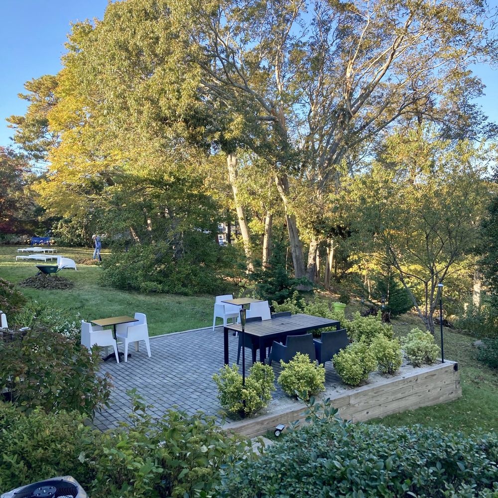 Nobnocket Boutique Inn - Gorgeous, sprawling rear grounds - Hotels Near Me - Vineyard Haven, Massachusetts
