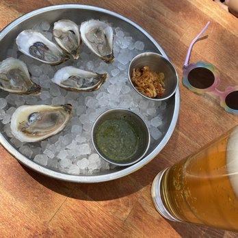 Fish Cheeks - Happy hour oysters - Seafood Near Me - New York, New York Fish Cheeks - Happy hour oysters - Seafood Near Me - New York, New York