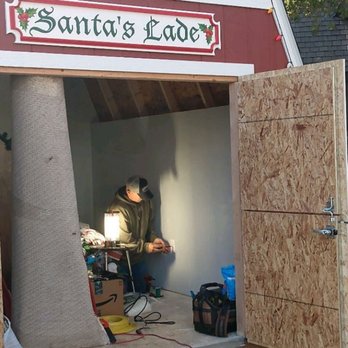 Goodchild Electric - Helping out Santa with some Plugs and Lights. Solvang CA - Electricians Near Me Goodchild Electric - Helping out Santa with some Plugs and Lights. Solvang CA - Electricians Near Me