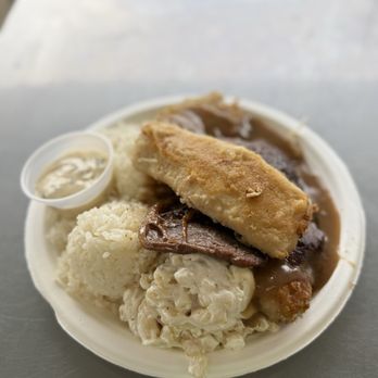Rainbow Drive-In - MIX PLATE with gravy - Hawaiian Near Me - Honolulu, Hawaii