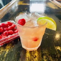 Brickhouse Craft Burgers and Brews - New summer drinks! Raspberry Jasmine Paloma