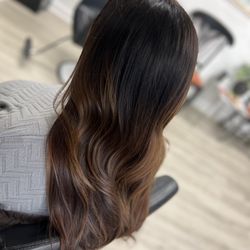 A’vanti Salon Libertyville  - Brown caramel Balayage