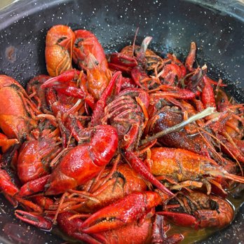 Bon Ton - Boiled crawfish - Cajun/Creole Near Me - Atlanta, Georgia