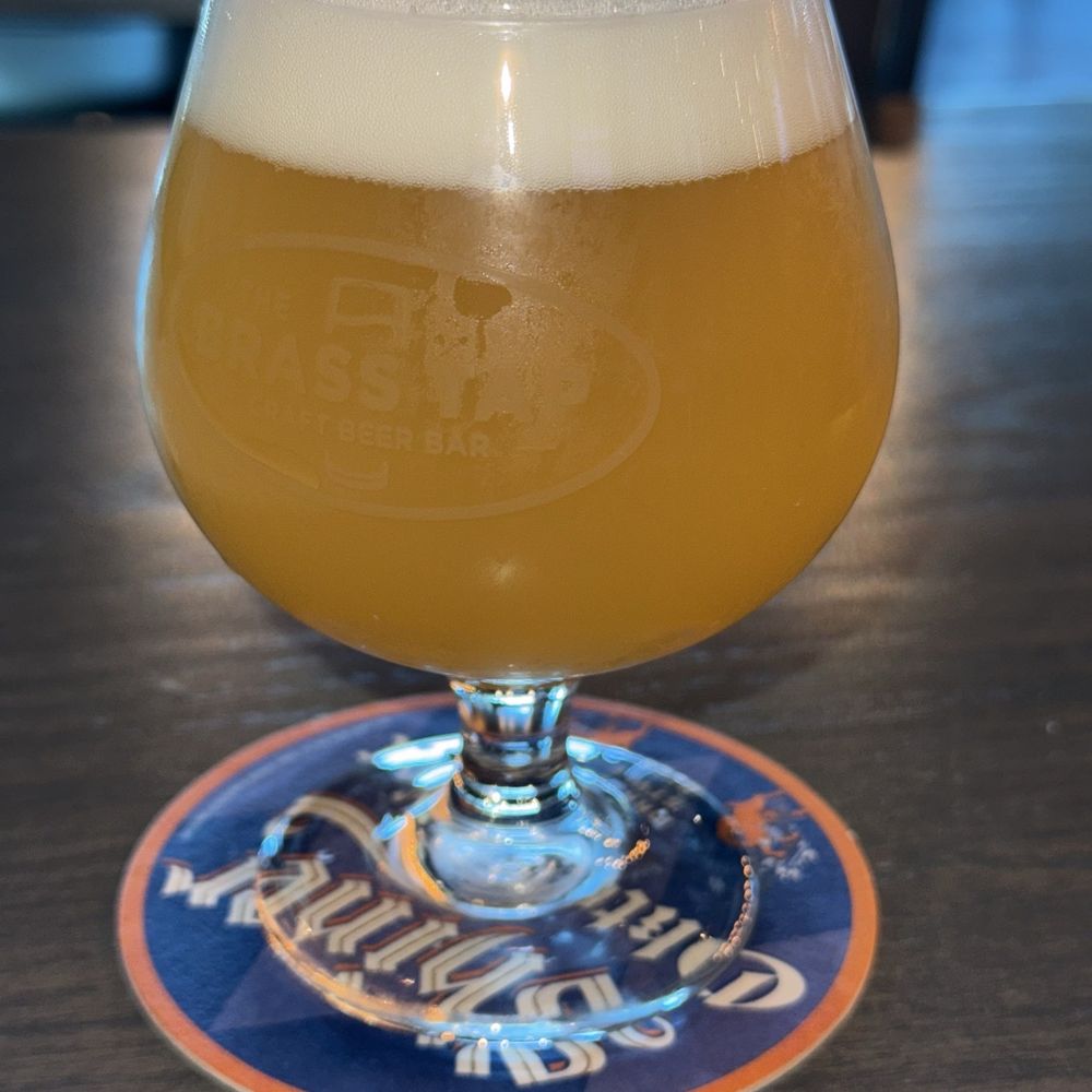 Great variety of beer, good food and nice vibes to this place. The service is quick and the owner comes around to check! Great variety of beer, good food and nice vibes to this place. The service is quick and the owner comes around to check!