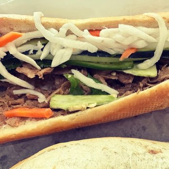 Paris Banh Mi - Lemongrass Tofu in their "vegetarian Banh Mi" delicious - Burgers Near Me - Windsor Heights, Iowa Paris Banh Mi - Lemongrass Tofu in their "vegetarian Banh Mi" delicious - Burgers Near Me - Windsor Heights, Iowa