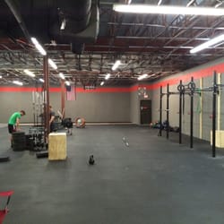 Crossfit Tipping Point - Great programming! Great staff! Friendly people and HARD workers!! This place is everything you can ask for in a box.