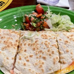 Full snow crab quesadilla with cheese, tomatoes and spicy pepper Full snow crab quesadilla with cheese, tomatoes and spicy pepper
