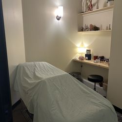 Unity Acupuncture - Treatment room option Unity Acupuncture