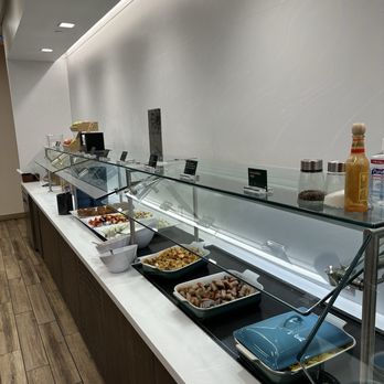 Escape Lounges - Breakfast bar - Airport Lounges Near Me - Columbus, Ohio Escape Lounges - Breakfast bar - Airport Lounges Near Me - Columbus, Ohio