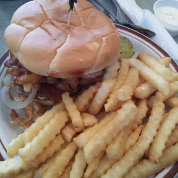 Family Table Restaurant - Ultimate family table burger. ...the best - Restaurants Near Me - Spencer, Iowa Family Table Restaurant - Ultimate family table burger. ...the best - Restaurants Near Me - Spencer, Iowa