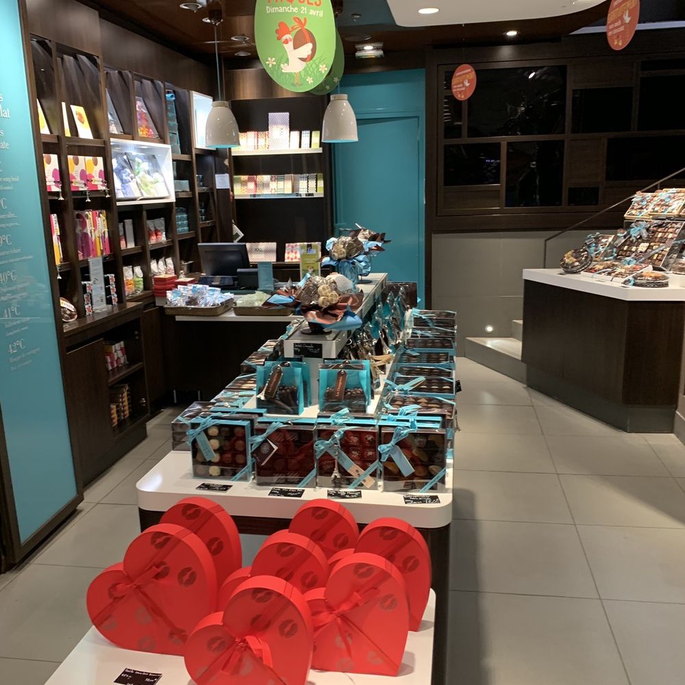 Jeff de Bruges - Chocolatiers & Shops Near Me - Paris, 75 Jeff de Bruges - Chocolatiers & Shops Near Me - Paris, 75