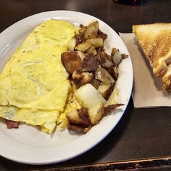 South Side Diner - Meat lover omlette with potatoes