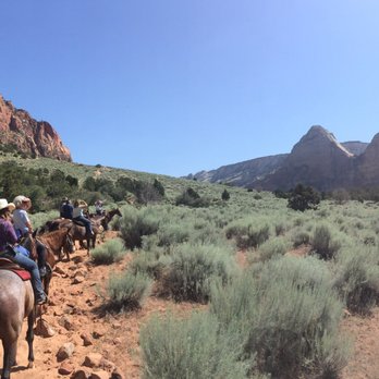 Canyon Trail Rides - Panorama of more incredible views while riding on Sand Bench Trail - Horseback Riding Near Me - Tropic, Utah Canyon Trail Rides - Panorama of more incredible views while riding on Sand Bench Trail - Horseback Riding Near Me - Tropic, Utah