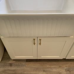 Ace Custom Granite - Sink placed back crooked and too far back, and granite surrounding it is wavy and crooked