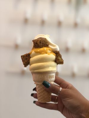 normal ice cream store by null