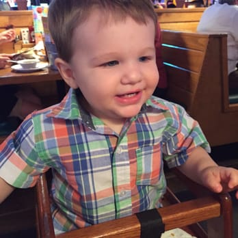 Texas Roadhouse - Enjoying some sweet potatoes! - Steakhouses Near Me - Warren, Ohio
