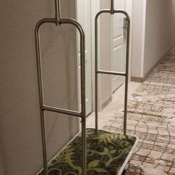 Double Tree Resort BY Hilton Lancaster - Luggage carts are left all over the place - Hotels Near Me - Lancaster, Pennsylvania