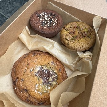 Ceremonia Bakeshop - Ube & Sesame Butter Mochi (Gluten Free), Pandan Coconut Mochi, Sea Salt Chocolate Chip Cookie - Bakeries Near Me - Brooklyn, New York Ceremonia Bakeshop - Ube & Sesame Butter Mochi (Gluten Free), Pandan Coconut Mochi, Sea Salt Chocolate Chip Cookie - Bakeries Near Me - Brooklyn, New York