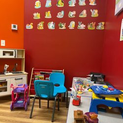 Pigtails & Crewcuts - Great playroom while you wait